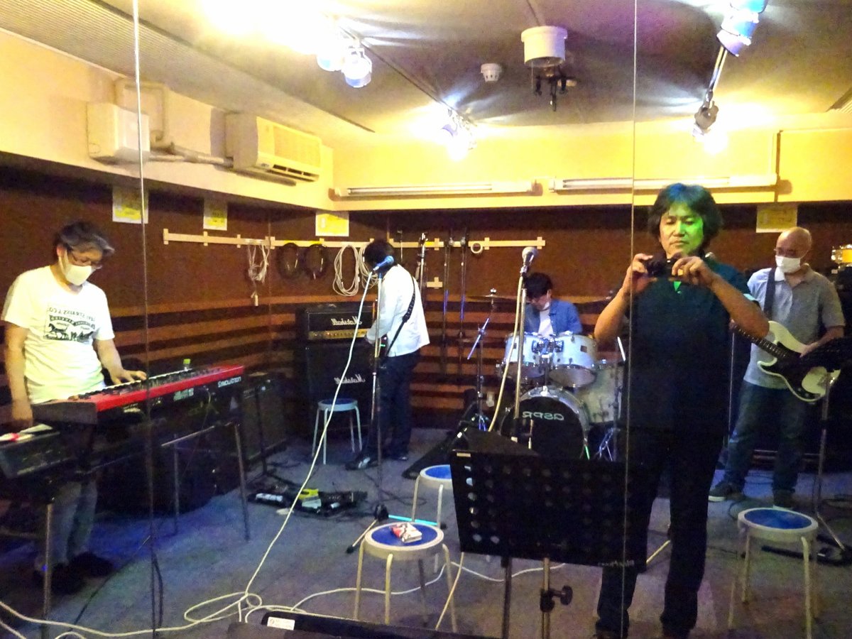 RoolerThe's tweet photo. THE ROOLER ! REHEARSAL 2022 Vol.2
本日のリハ。次回ライブは、まだ未定ですがライブに向けて活動中です。

#therooler #ザルーラー https://t.co/K64tt5JA3k