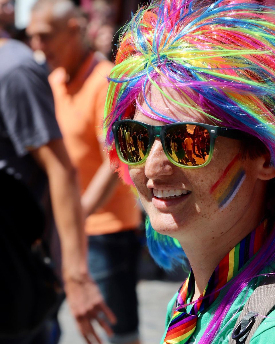 EndEdinburgh's tweet photo. How good was the #EdinburghPride parade… great fun https://t.co/5qkFwVxlXn