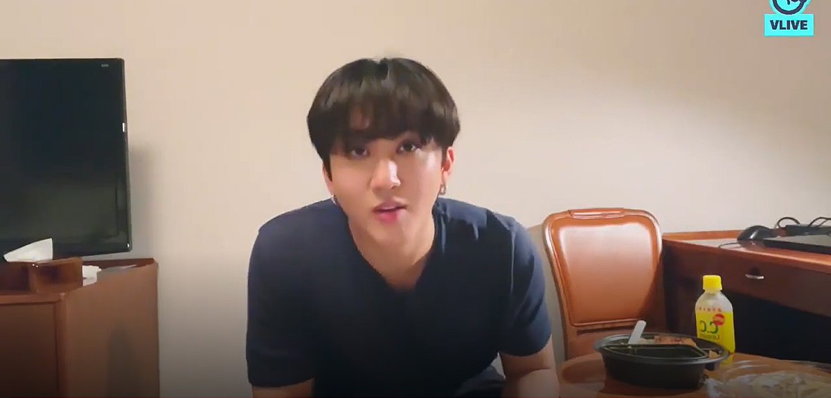 K_GEN_france's tweet photo. #Changbin (#StrayKids) : "Si vous stressez pour maintenir l'image que vous montrez aux gens, alors ça signifie que vous avez fait une erreur"
https://t.co/qZTMPUIEpL https://t.co/i866rUrfwb
