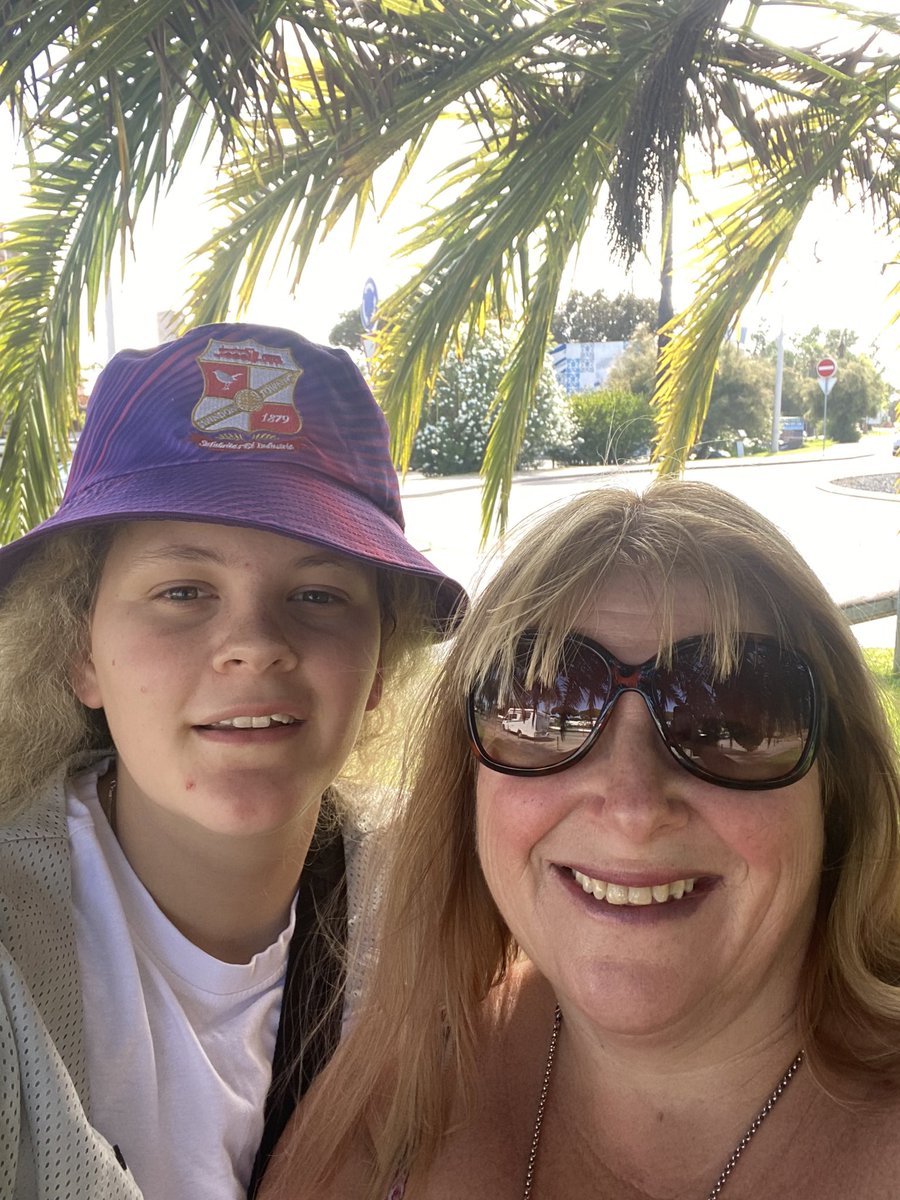 abbieblackmore5's tweet photo. Representing in Portugal 🇵🇹 😍 #stfc https://t.co/Moh7KewoUy