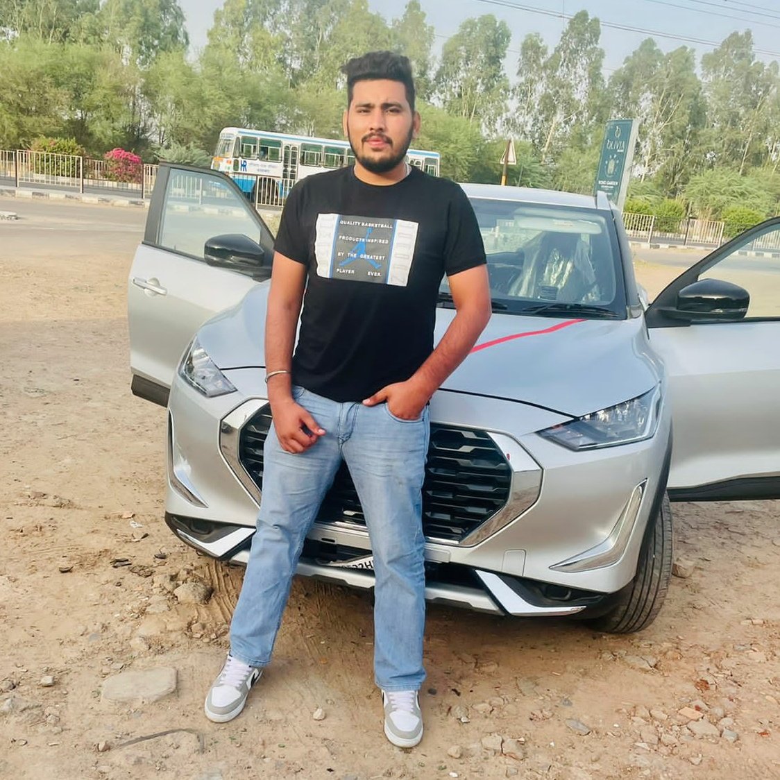 arunnarang96's tweet photo. #NewProfilePic https://t.co/Ijhh3tgxXV
