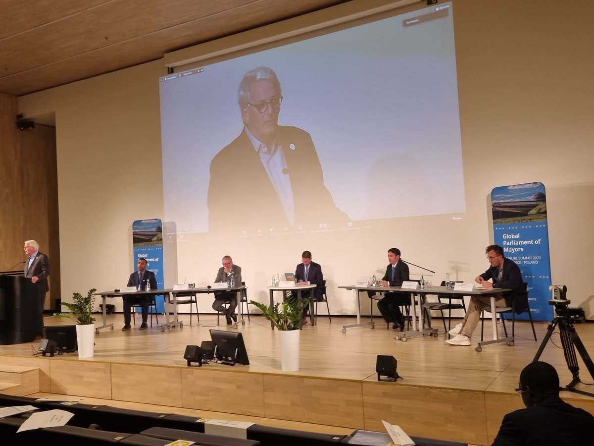 gpmayors's tweet photo. Democracy is under attack. Join us to discuss #DemocraticProcesses in our last session #GPMAnnualSummit @obkurz @mannheim_de @yakisawyerr @SoyOscarEscobar @FabriceRulinda #Tegucigalpa @MauricioRodasEC @gracemarymugasa @IvoHDaalder @ChicagoCouncil @SmetPascal @RoshaanWolusmal https://t.co/vRqyiH2M7R