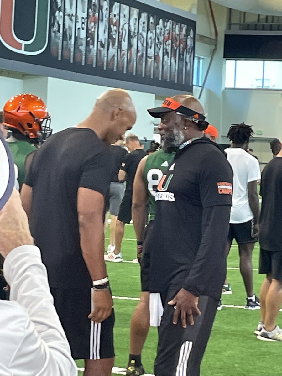 SixthRingCanes's tweet photo. More from Legends Camp…@coach_cristobal @JasonTaylor @LamarCoachT @CoachRodWright @coachstroud #CoachStrong https://t.co/1AJZK52bpZ