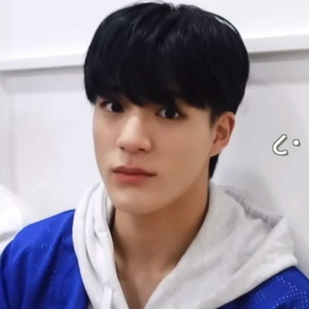 thinking about jeno tweet media