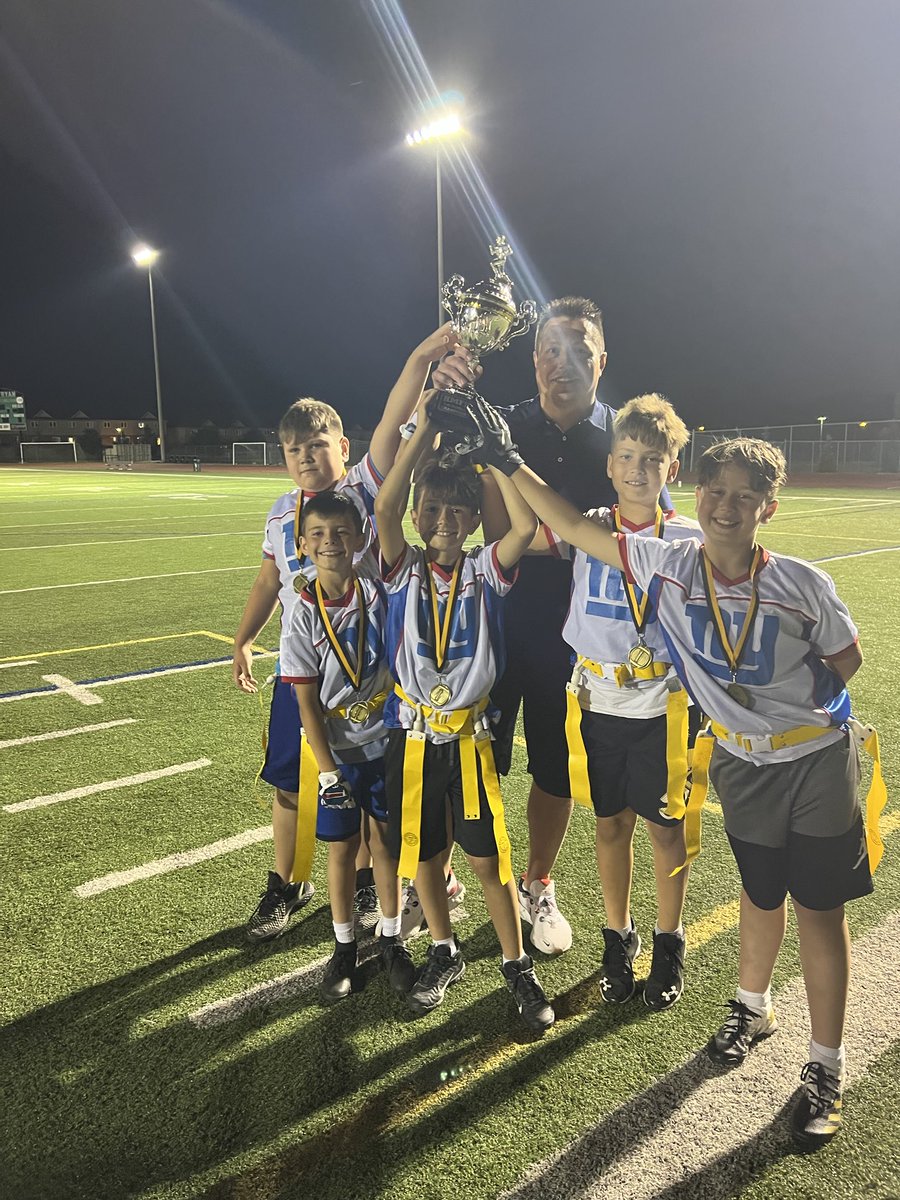 Coach_K44's tweet image. Congrats to some of our ⁦@SCNYBasketball⁩ U10 Boys on winning the ⁦@FLAGHMFF⁩ championship last night. Learning to play and compete in multiple sports is key for athletic development. #TeamBuilding #SkillDev #Speed #Coordination #Quickness #Compete #Win #Basketball1st