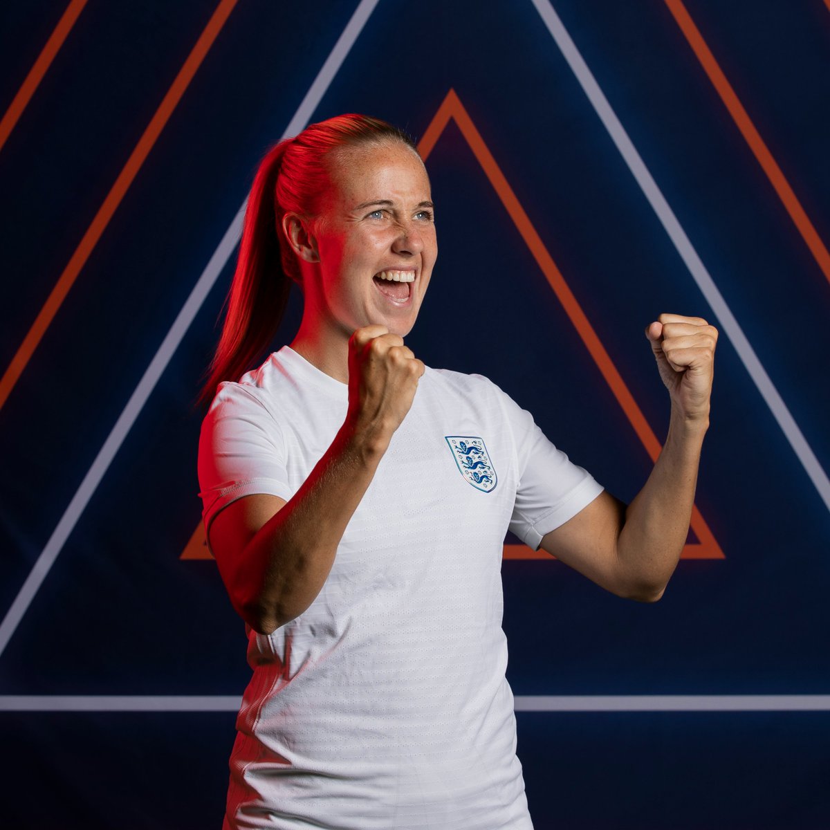WEURO2025's tweet image. ⚽️1⃣4⃣ international goals in a single season for @bmeado9 after her brace against the Netherlands yesterday...

That's a new @England record! 😍👏

#WEURO2022 | @Lionesses