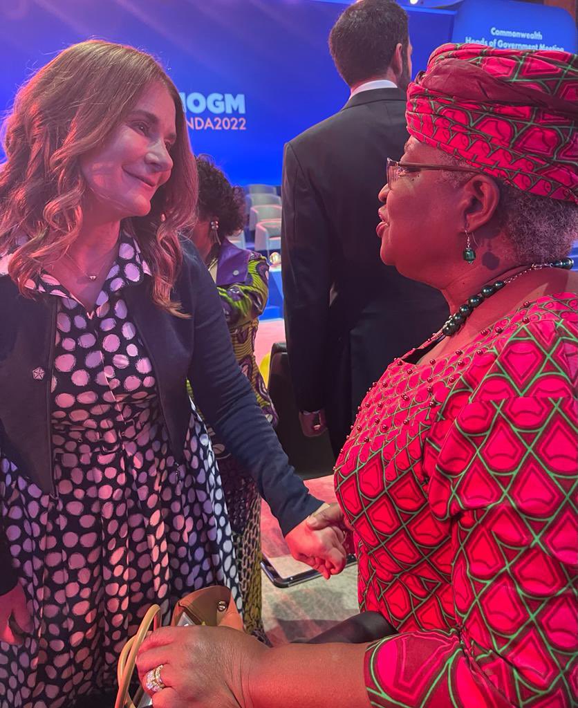 cakamanzi's tweet photo. Wait, wait …is @melindagates wearing @soniamugabo ….. Love to see this ….#MadeInRwanda #CHOGM2022 https://t.co/7NRFqo8krm