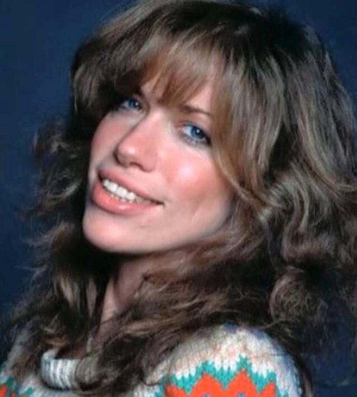 Happy Birthday to Carly Simon . 