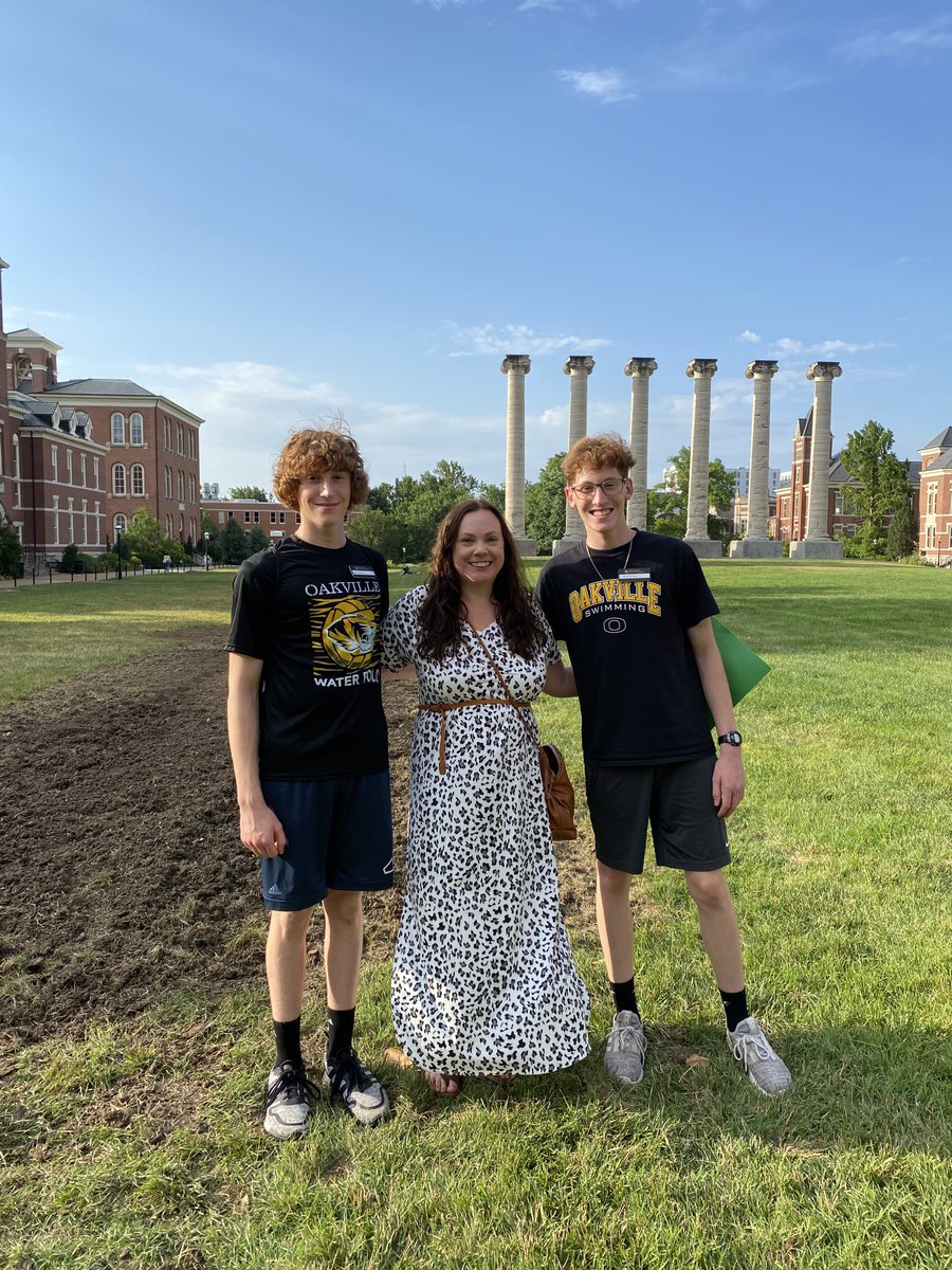 OHSAPChem's tweet photo. Had a great afternoon and evening with our ⁦@OHS_Tigers⁩ Missouri Scholars Academy scholars yesterday!  Thanks to Jake for nominating me and letting me experience it with you!  Congrats to Ben and Jake for the honor of representing OHS.  #msdr9 ⁦@MehlvilleSD⁩ https://t.co/PZOfTL1leW