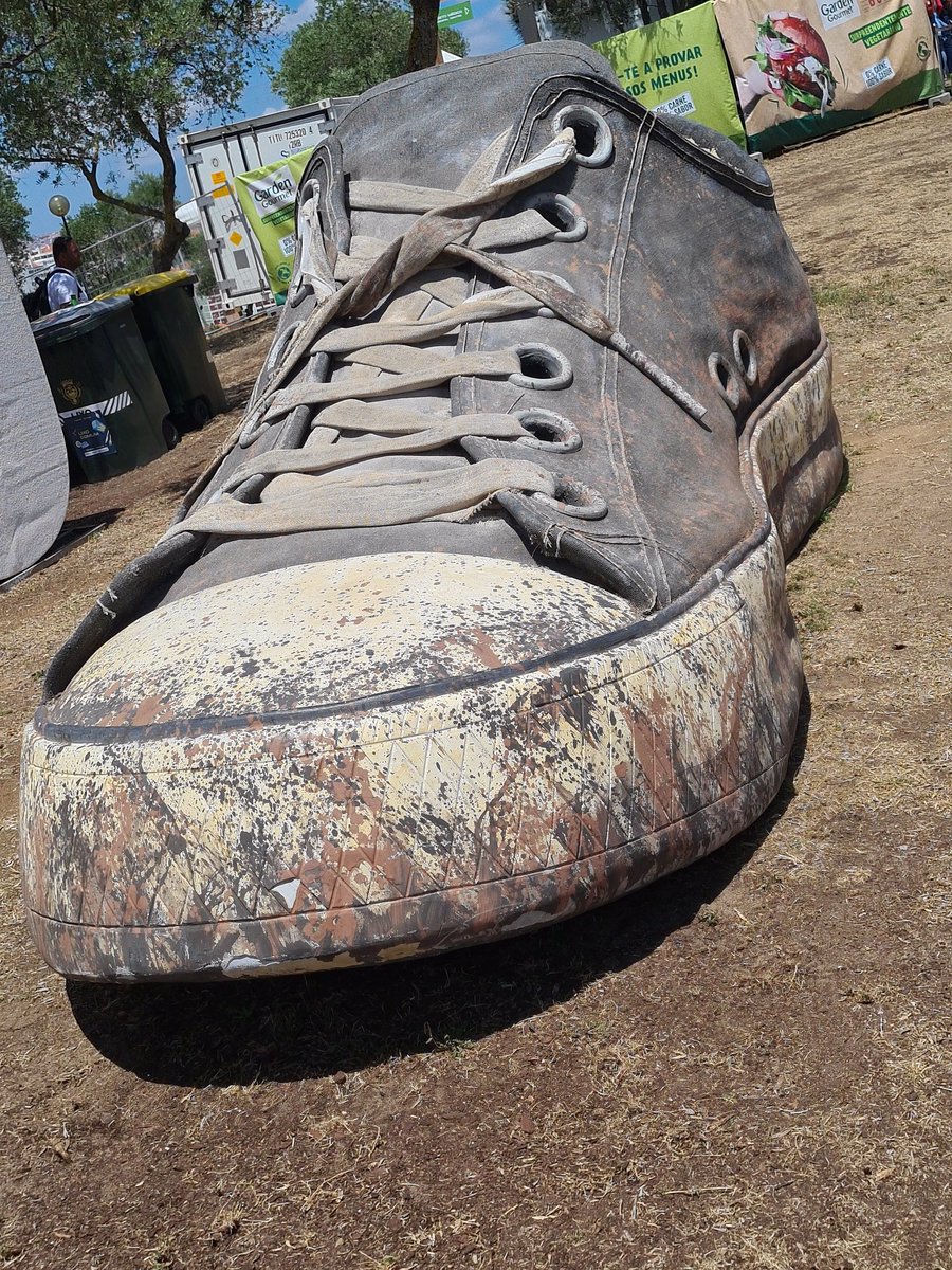 This week's show is an Isle Of Wight Festival special with interviews from Toyah and local band <a href="/The__Lanes/">The Lanes</a> and more ... 3pm <a href="/futureradio/">futureradio</a>