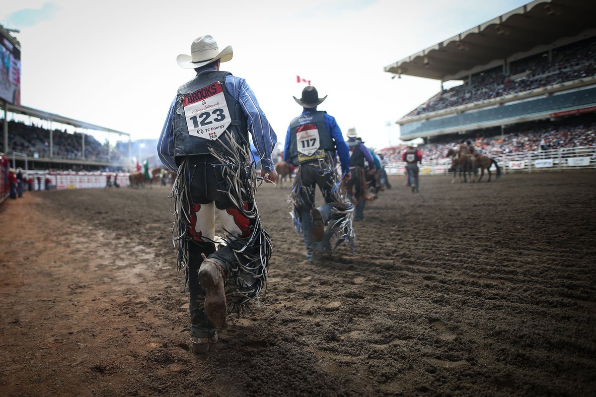rodeiosa's tweet photo. Alan de Souza e Vinícius Rodrigues serão os representantes brasileiros no Rodeio de Calgary.

Os dois são campeão e vice da edição especial do Rodeio de Barretos 2021 e disputam o prêmio de 100 mil dólares no maior rodeio do Canadá

Saiba mais:
https://t.co/TqtGmiBpDG https://t.co/FajYlViy1T
