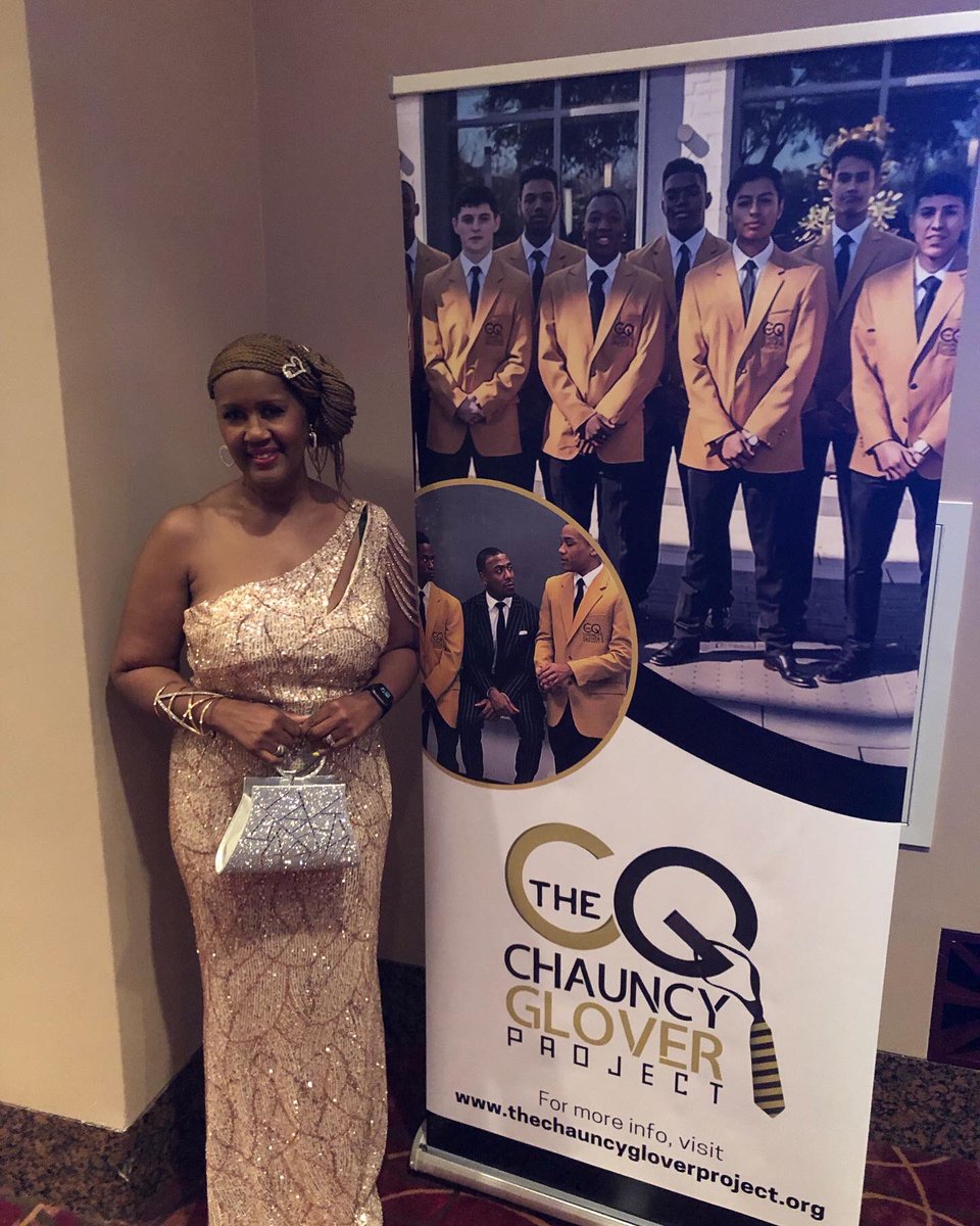 veronicamp8's tweet photo. About last night ! The Chauncey Glover Project Gala was wonderful. Honoring young men of color. Young men from @FortBendISD @KleinISD @HISD @PearlandISD @KIPP @AldineISD sharing their story. Not a dry eye in the place.Keep mentoring our young men in to greatness👏🏽👏🏽🙌🏾🙌🏾 https://t.co/I7hr11HzOx
