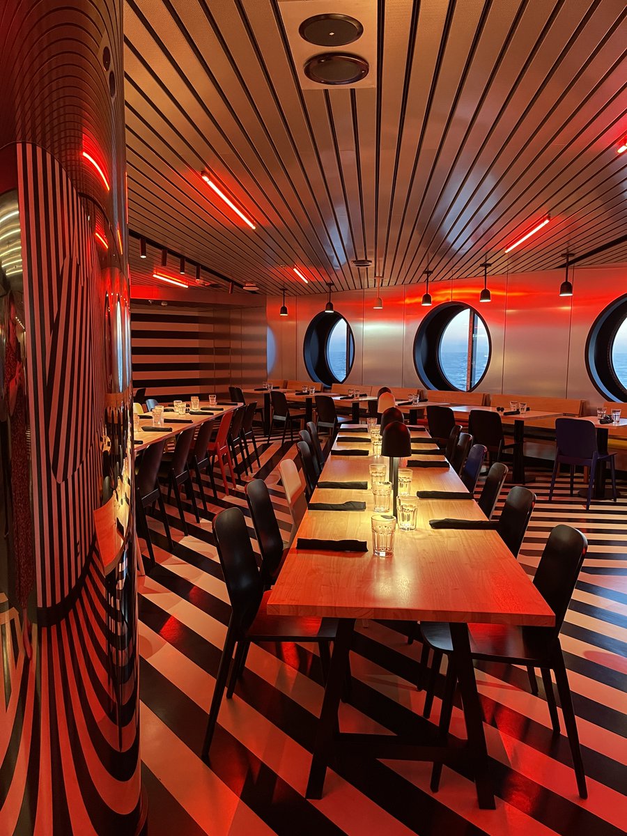 n0cruisecontrol's tweet photo. The Red Bar, The perfect spot for pre dinner drinks on Scarlet Night! You'll find the Red Bar inside the Razzle Dazzle restaurant... and its often quite quiet! Cheers! #virginvoyages #theredbar #cruiseship #cruisevlogger @VirginVoyages https://t.co/Vyyd2tfZZ7
