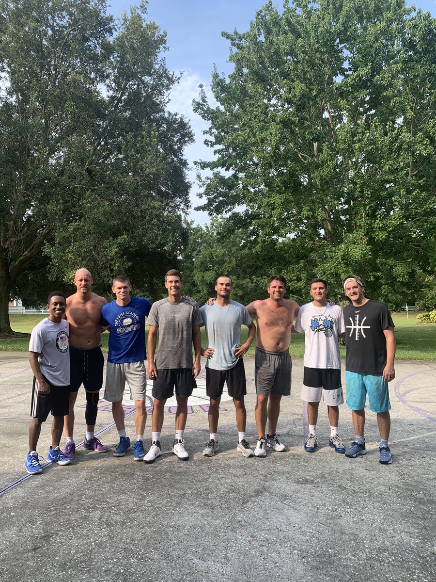 chrisemayberry's tweet photo. So many memories with these incredible men! Ups and downs, 6am workouts, practices, games! Loved coaching each of these men!! https://t.co/3nYPjc32hS