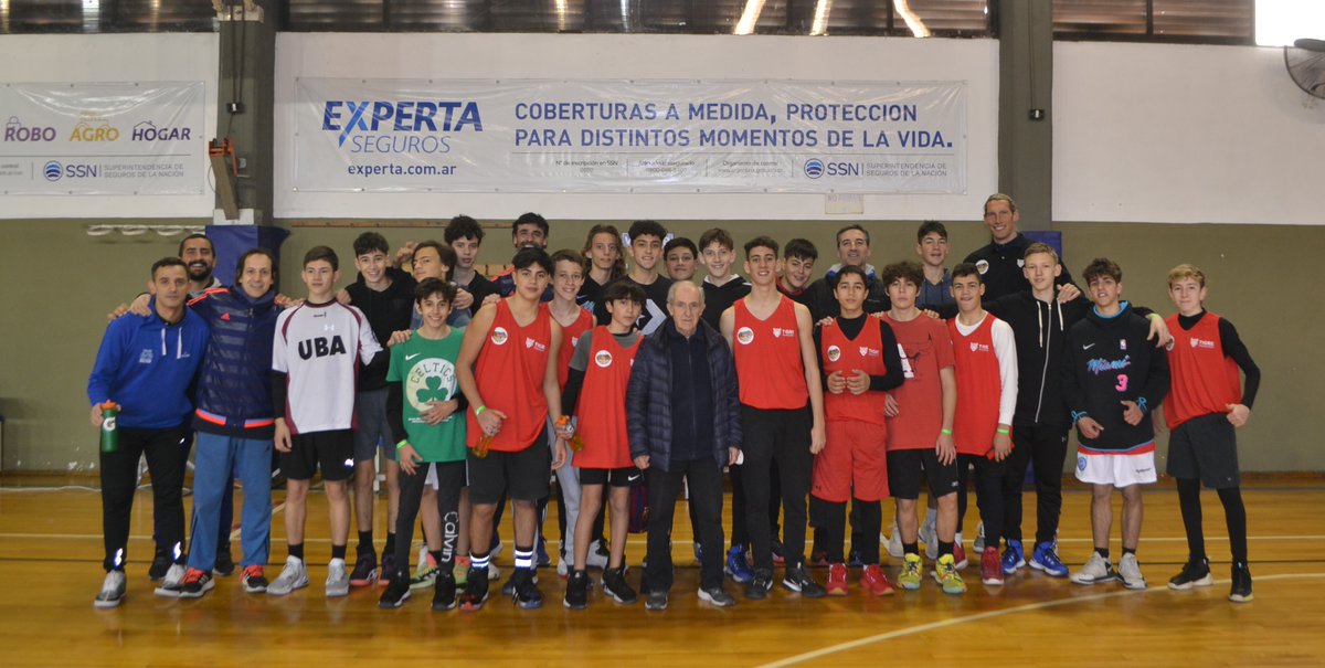 campus_dorada's tweet photo. Seguimos con las diferentes fotos de los grupos de los campistas con @CondeHerrmann, @NestorCheGarcia @alemontecchia https://t.co/51FVIfWtgS