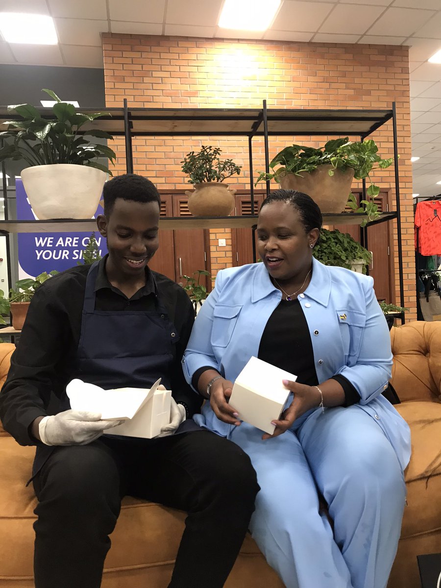 Johnson_The baker tweet media