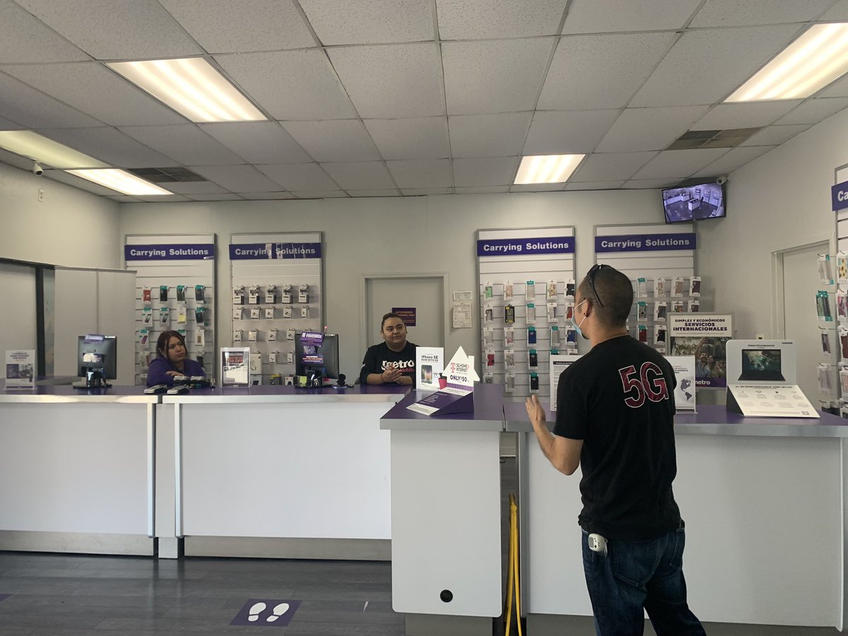 From zero’s to hero’s a week ago, we welcome our newest additions to the HSI family! Thanks <a href="/itsCliffnotJoe/">Clifford Joe</a> for hanging out with me and sharing your knowledge🥳 #metrobytmobile #HSI #teamworkmakesthedreamwork 
<a href="/kharen_g/">Kharen G</a>  <a href="/JamesLeeWW/">James Lee</a>