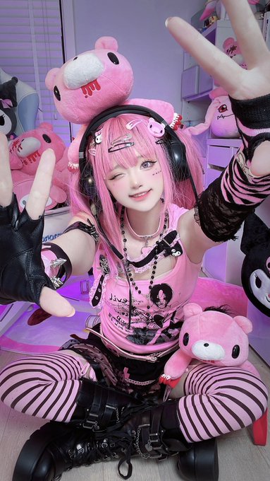 Twitterのコスプレ画像23