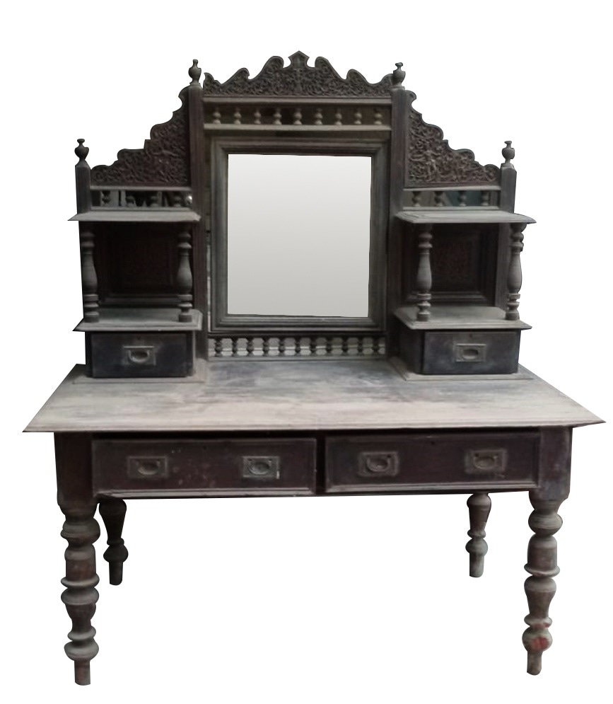 KonarkCollecta1's tweet photo. Vintage Burmese Wooden Furniture 

#futniture  #vintage #vintagefurniture
#burmesewoodenffurniture #writingtable https://t.co/LrfV2dZqAV
