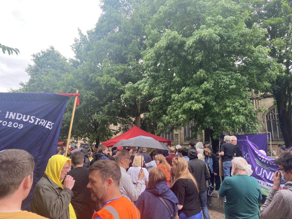 AndrewHWestern's tweet photo. Great to be at the @RMTunion rally in Manchester this afternoon! https://t.co/OnLDJIOBNQ