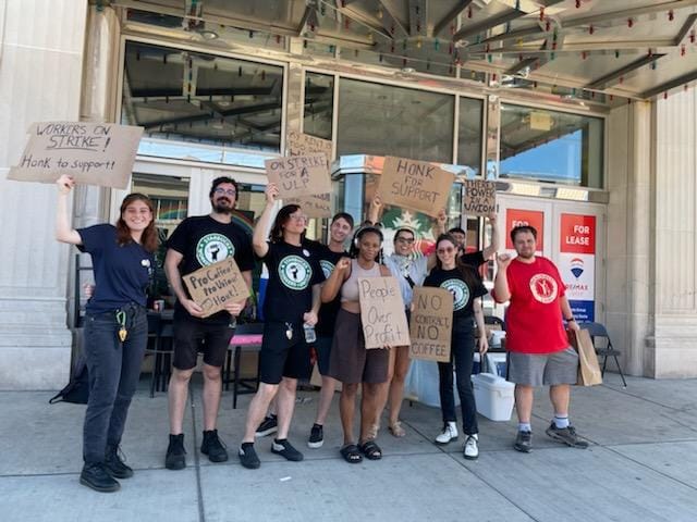 Summer Lee (@summerforpa) on Twitter photo Bloomfield Starbucks workers are on strike over unfair labor practices until Sunday, so come through and show your support for <a href="/pghsbuxunited/">Pittsburgh Starbucks Workers United</a>. Let's show everyone what we mean when we say Pittsburgh is a union town.
Add your name to their petition here: crm.broadstripes.com/ctf/SJID0H Bloomfield Starbucks workers are on strike over unfair labor practices until Sunday, so come through and show your support for <a href="/pghsbuxunited/">Pittsburgh Starbucks Workers United</a>. Let's show everyone what we mean when we say Pittsburgh is a union town.
Add your name to their petition here: crm.broadstripes.com/ctf/SJID0H