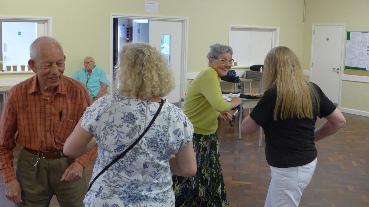 WarmToastyClub's tweet photo. Hello weekend people, how are ya?
Here's some photos from a recent #MemoryAfternoon at #ShrubEnd Social Centre. Another lovely afternoon was had by all xx
@TNLComFund @TNLUK @Agewelleast @ColBoroughHomes @Snippetcuts @yourcolchester @Community360org @NEECCG https://t.co/TxNY6ngWGG
