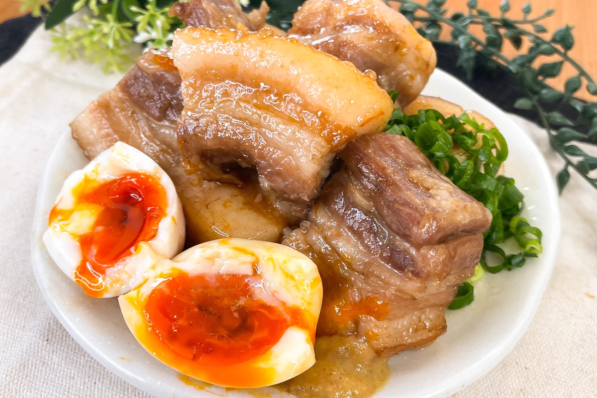 なんと炊飯器ひとつで作れちゃう！とろとろ豚バラ角煮。