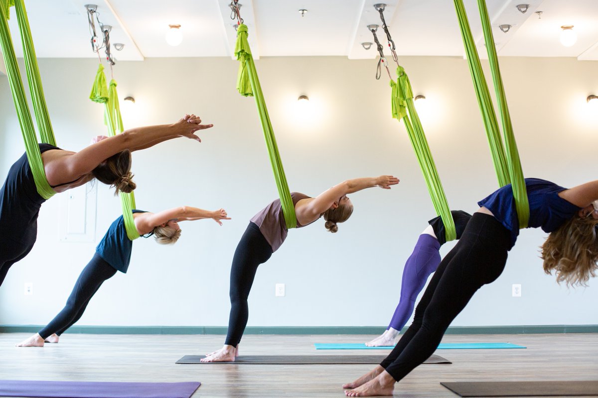 shawmainstreets's tweet photo. TODAY: Stop by @YogaHeights @ 905 U Street, NW during #ShawOpenHouse with your event #Passport for FREE class coupons. Use #shawbucks to take advantage of class specials. At the After Party, you may win a 5 class pack. #loveshaw💋 #shawdc https://t.co/vankVO3nxK https://t.co/CL5BPDFM0H