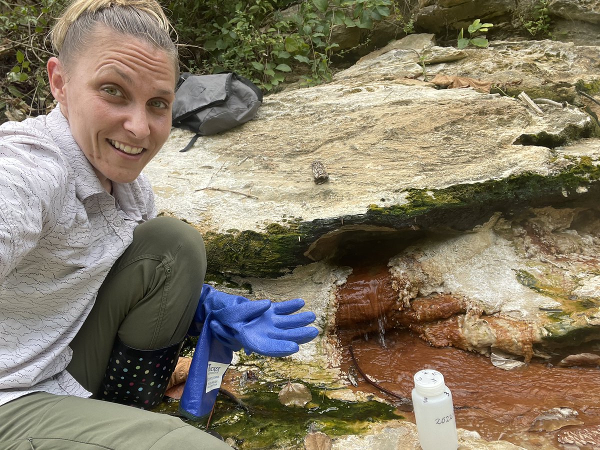 schnekser's tweet photo. Hello from the #BoilingRiver What questions do you have? What do you want to see? #ExpeditionSchnekser #ExpeditionScience @carbaeli @georuzo @Evo_Explorer @DrKerryane @MrsJBurgin #EducatorExplorer https://t.co/42g71oQRIi