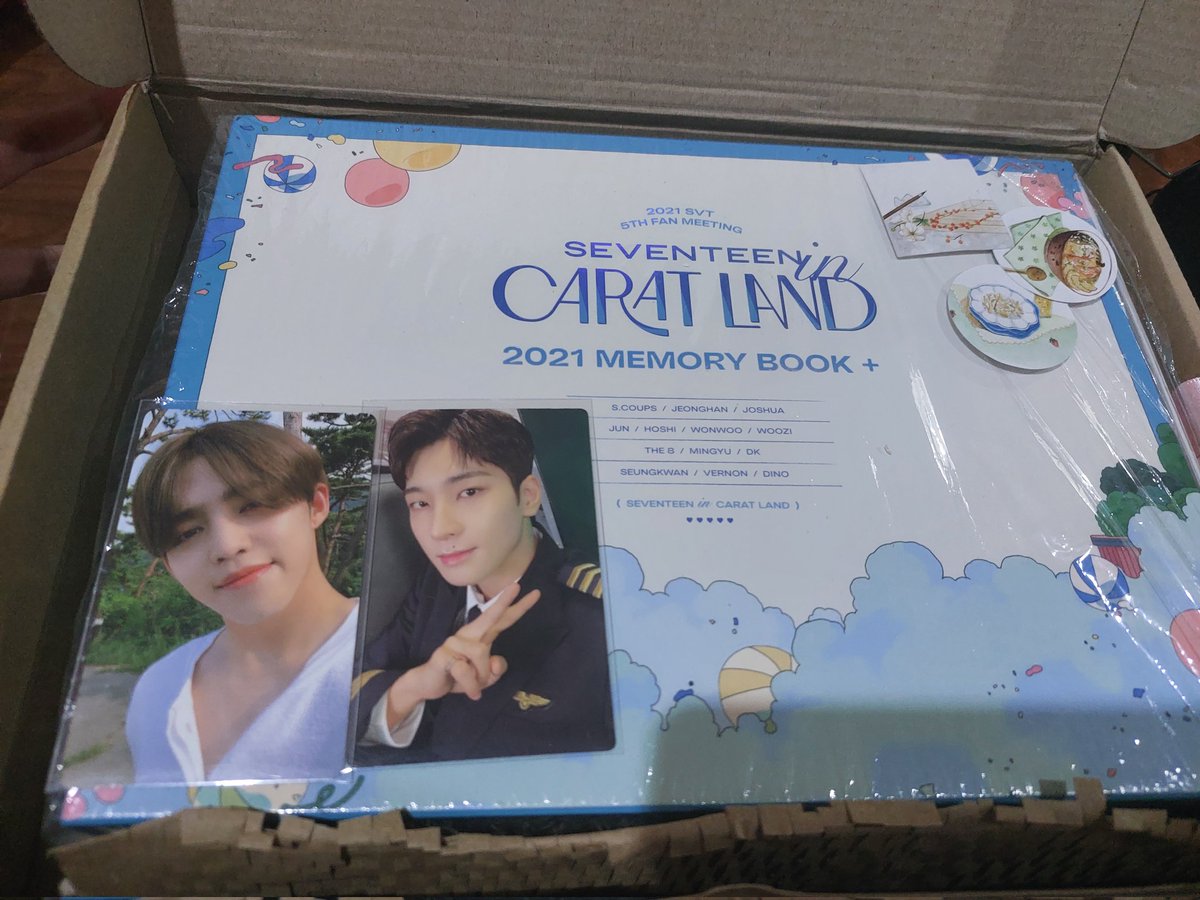 Kinophoric's tweet photo. ☆Happy Mail☆

A parcel came home after the con and I couldn't express how overwhelmed I am right now. Thank you @cherrycheol80 for the smooth and fast transaction!!🥺💛 #cc80feedbacks https://t.co/mdjdtTIeoq