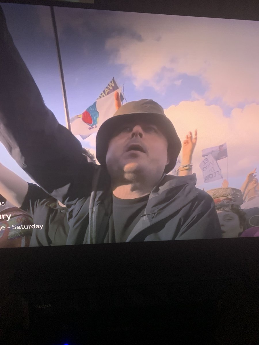 PatsyLoye's tweet image. You at Glastonbury watching Noel @jaydtaylor? @mwilkes19 @ajnmann