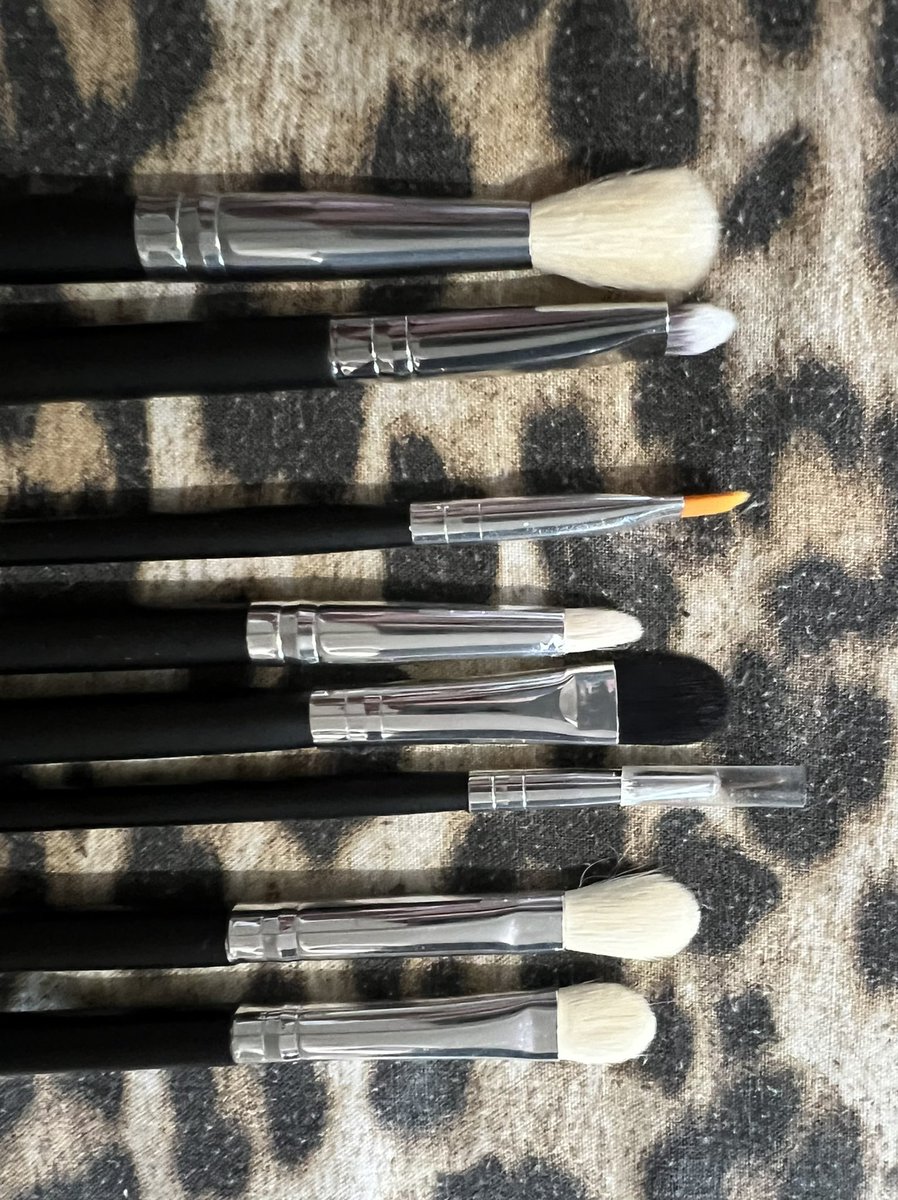 sarahTRADEMARK tweet media