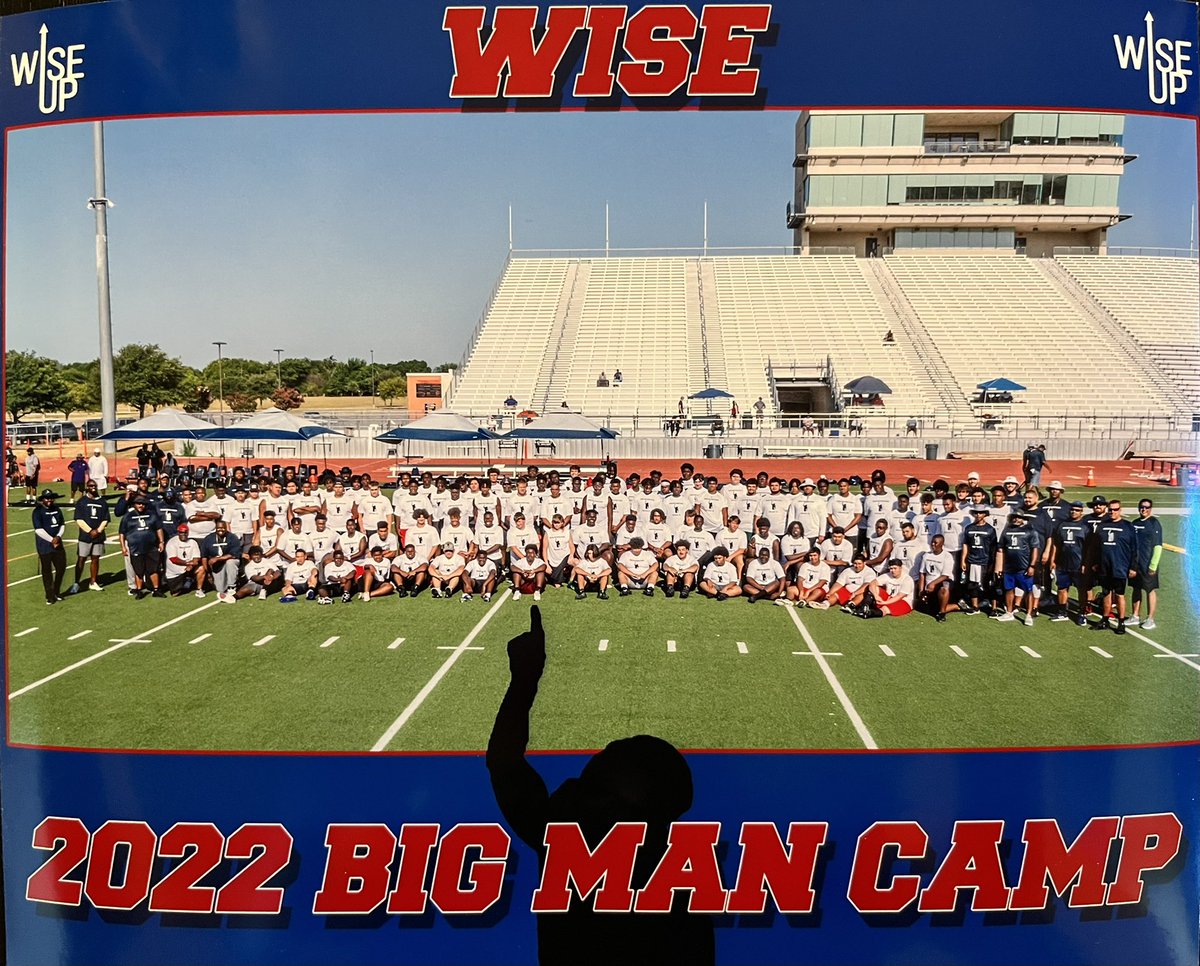 Wise Big Man camp today. Keeping the heat on. Great coaching and competition. Thanks Coach <a href="/WillyHop60/">Will Hopkins</a> and Coach Stanton! <a href="/LCAFriscoFB/">Legacy Christian Academy Football</a> <a href="/coachtrotter/">Toby Trotter</a>
