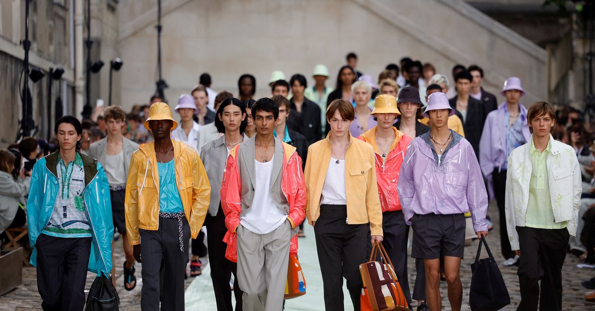Reuters's tweet photo. Hermes trots out seahorses and shimmery windbreakers at Paris Fashion Week https://t.co/Ws9mYcAoBP https://t.co/oHFiJJE9j5