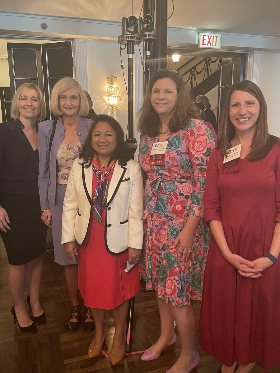 WisconsinACC's tweet photo. #WisconsinACC at MidwestWICSymposium! Faculty @mcwlovesheart @PatrycjaGalazka @AnneOConnorMD meryljohnson @avolgman @ACCinTouch @renujain19 🖥⌨️ https://t.co/mX9r69mcWd