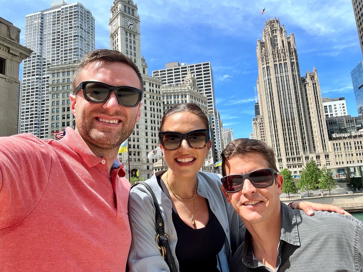 PamelaGarciaPul's tweet photo. Educational 👩🏽‍🏫📖📚trip to #chicago with the #tribe #day1 #ortho #sportsmed #fellowship #education…Off to the surgical lab today 💦🔨🪛🔧 https://t.co/cA5jZk9yVr
