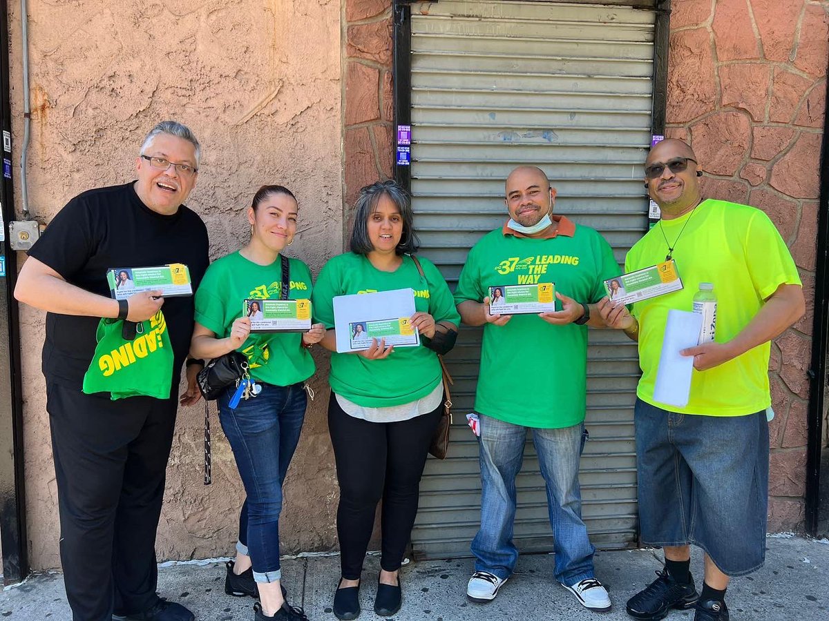 DC37nyc's tweet photo. ✊ DC 37 is in the field today doorknocking across the city for candidates who support workers, our families and our rights. Check out who we’ve endorsed in your area here: https://t.co/3aeCli1Yhq

Tuesday is Primary Election Day! Get out the vote! 🗳 https://t.co/0pQ0sY3r0P