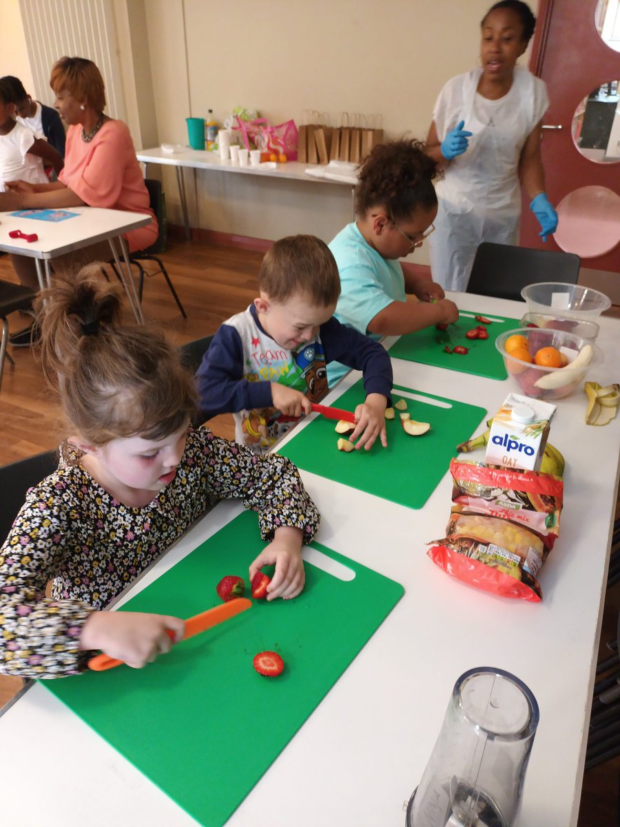 isensorycic's tweet photo. Todays SEND interactive workshop @Better_YGLib with Smoothie making @OMinteractive1
#HealthyFood #autism #ADHD #sendchildren #wandsworthsend
#Wellbeing #sendparents https://t.co/jFebwKqm5L