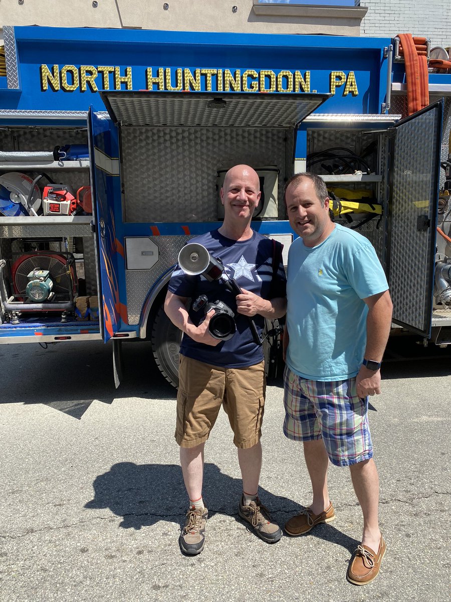 DariusSullivan9's tweet photo. Don’t Let the Shirt Fool you, This is a Team OverDrive 🏎 First Net 🚓🚑🚒🚐 Event ! Thank You to the City of Westmoreland &amp; Irwin for letting Team Top Tier 🔝 aka Westmoreland Mall AT&amp;T come and represent as their First Net liaison. @gilbyfc @CompetitiveKev #TeamEvolve https://t.co/fOmENINdmS