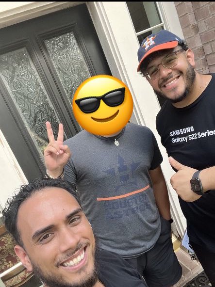 kirsten_peavey's tweet image. Prime Houston is back out this weekend serving up piping hot #ATTfiber on the streets 🌐🔥🍽👟  #STXfiberflex #WinAsOne #Movefaster 

@JohnFar97994380 @bashar_yazgi @Edith_Acevedo06  @AkbarPRIME1 @STXSpeedsetters