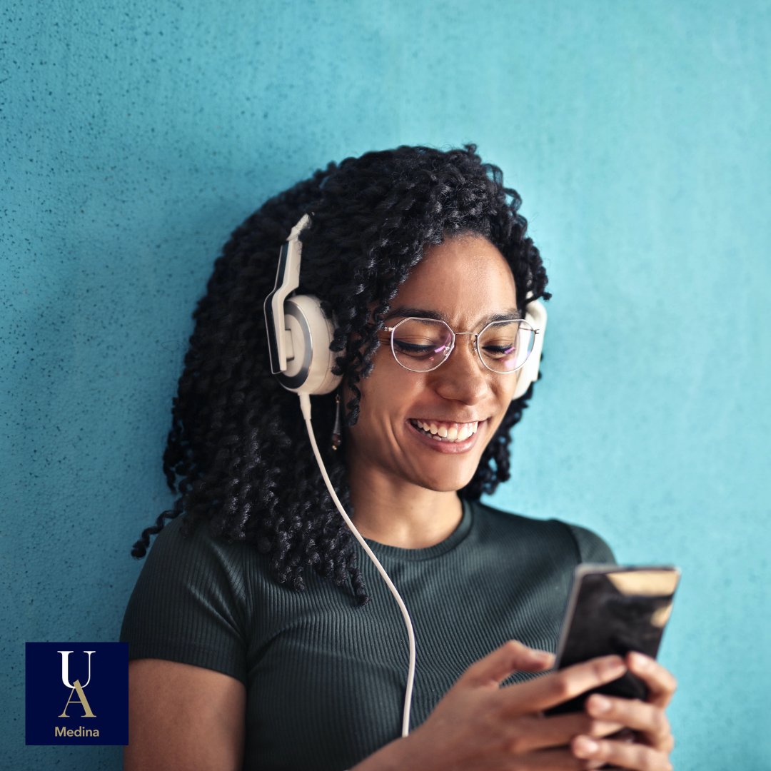 Podcasts are a great way to learn something new. Let us know what you're listening to below! 🎧
#uamedina #podcasts #education