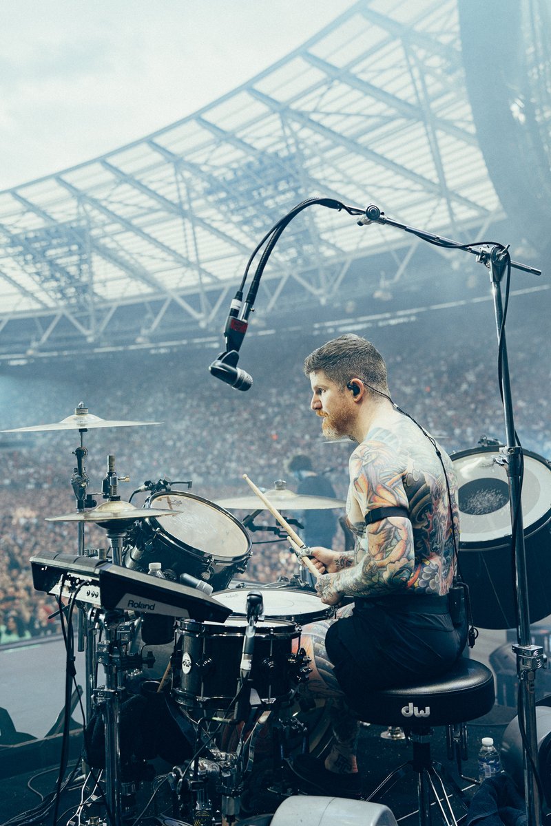 carryin the torch at London Stadium for sold out show last night 🔥