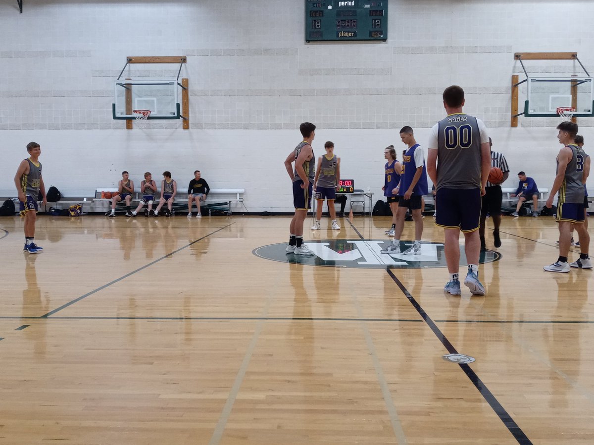 MikeKoonIllini's tweet photo. Last game of the summer for @SagesBasketball. Keep working! #SagePride https://t.co/yKXe8Ti8qA