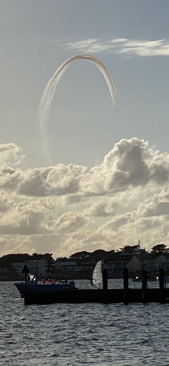 emmabeavis75's tweet photo. @DorsetMarine thanks for keeping our waterways safe #mudeford #christchurch 5mins later you would have seen the #redarrows coming into land @BournemouthAir what a beautiful county we live in #dorset https://t.co/uMMlz7zUOb