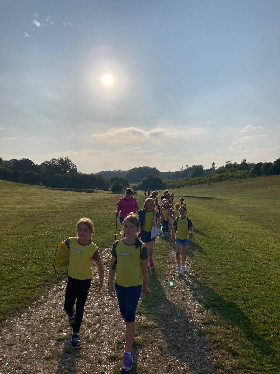 1kemsingbrownie's tweet photo. Had a lovely evening at #Lullingstone Park, we walked, swung &amp; zipped! @Kent_cc @GGKnoleDivision @guidingkentwest @Guiding_LaSER @Girlguiding @GuidingMembers @ExploreKent @VisitKent @KentDownsAONB #getoutdoors #inspiregirls #fun #summer #friendship https://t.co/dd7qxVAq8O