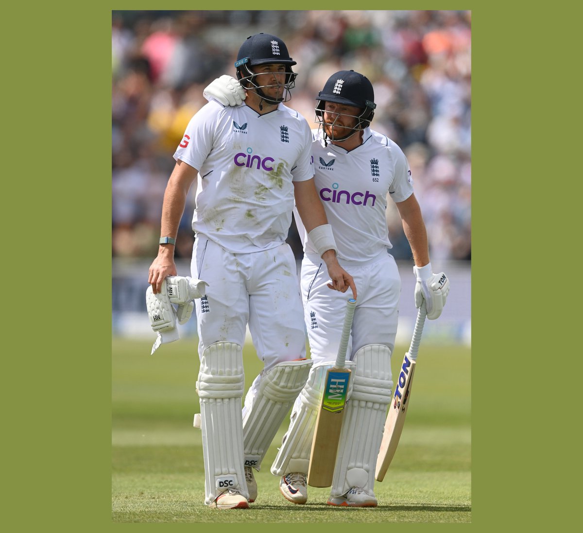 dudleyplatypus's tweet photo. I know Joe Root can make a bat stand up by itself (Lord's) but Jamie Overton averages 97.00 in Test matches with the bat and carries it off the field by just one finger! WOW! That's true magic.
(Follow @DudleyPlatypus on Instagram) https://t.co/7ivdZrZpOe