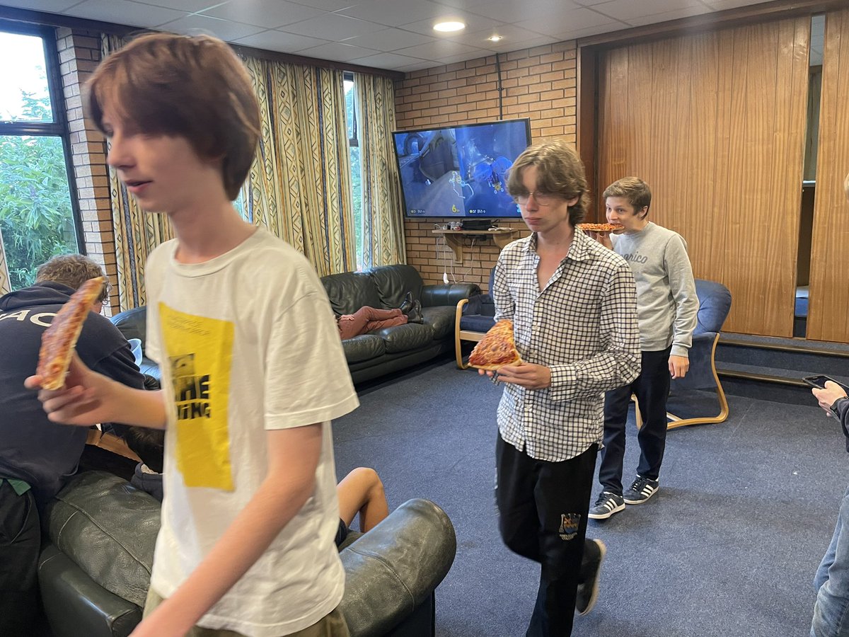 AmpColl_StThom's tweet photo. Great to welcome @AmpColl_StJ and @AmpColl_StC Year 9s and 10s this weekend for the last social of the year!! https://t.co/X5cpfR87kg