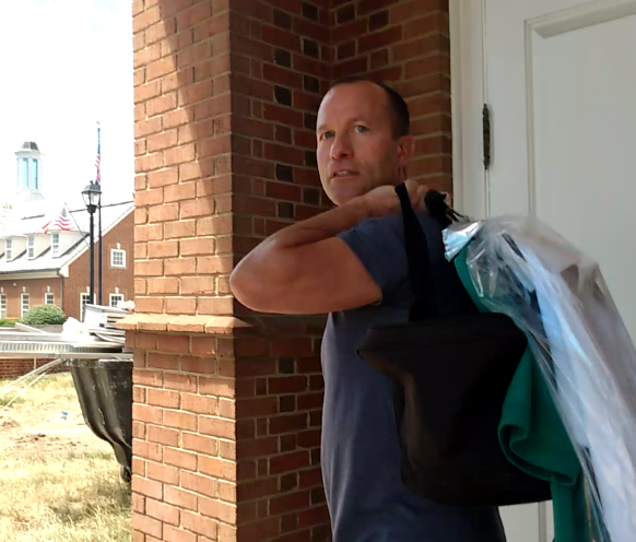 Edges_R_Us's tweet photo. @INDOTEast @HCSOIndiana @VisitHamiltonCo After the visit to city hall, the police chief Jeffrey Horner was caught very off guard trying to leave the station in a hurry. Good thing we move just a little quicker! New video coming. https://t.co/f1P63NoC7O