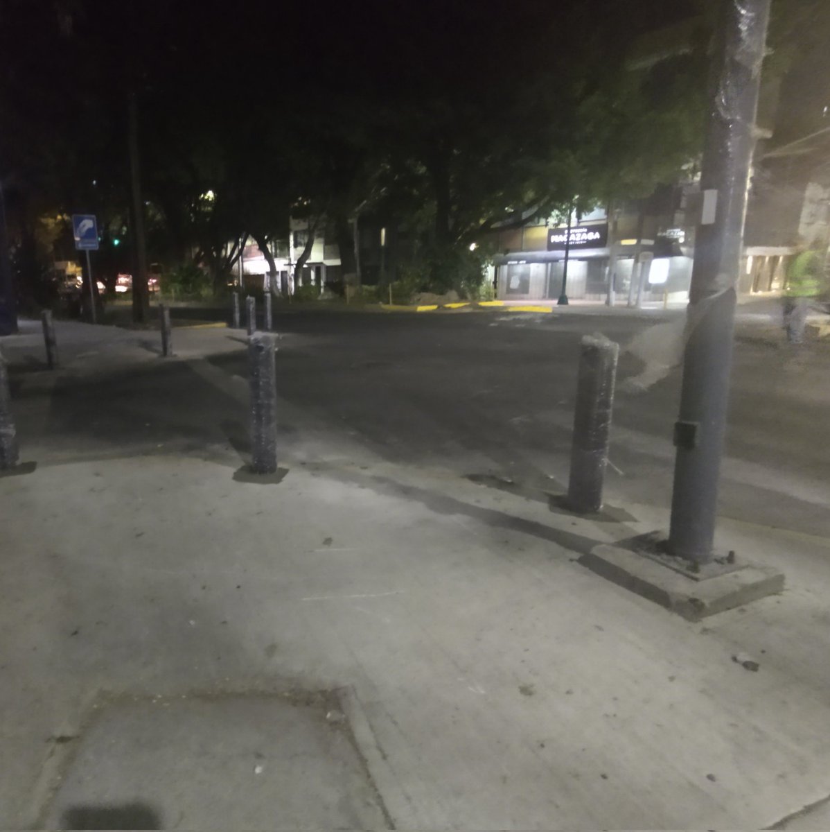 1⁰ Darwin Sur, por tramos:

Mariano a Leibnitz
Leibnitz a Shakespeare
Shakespeare a Milton
Milton a Thiers

2⁰ Darwin Norte, tramos:
Thiers a Milton
Milton a Shakespeare
Shakespeare a Leibnitz
Leibnitz a Mariano

Aprox 2 a 3 días por tramo, en caso d contingencia se detienen 🧵