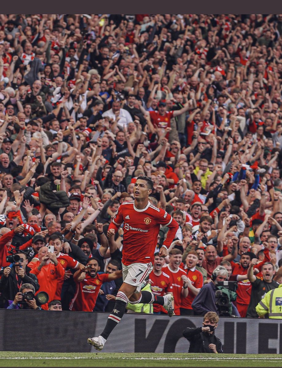 Mozerobaby's tweet photo. Chelsea fans really think Ronaldo will downgrade to Chelsea, Lmao 🤣💔 y’all can dream all you want but the reality is, you wil end up with finished Sterling instead lol 😂🤣💔Ronaldo to Chelsea #CR7𓃵 #Chelsea #Mufc #GlazersOut #Ronaldo #Ronaldo to Chelsea #Anounce Todd Boehly https://t.co/yfd7eml7RF